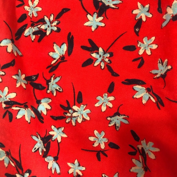 Red twill shorts - Picture 4 of 4